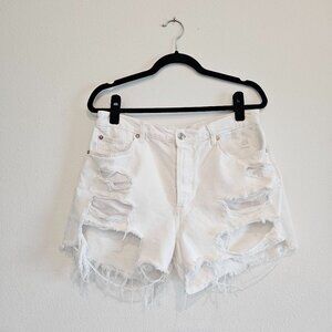 Optic White Distressed Frayed Denim Shorts - Free People/We The Free - Size 30